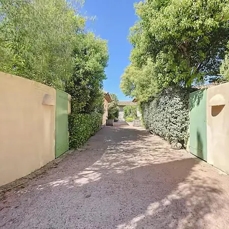 Spacious 3 Bedroom House Near Vakantiehuis